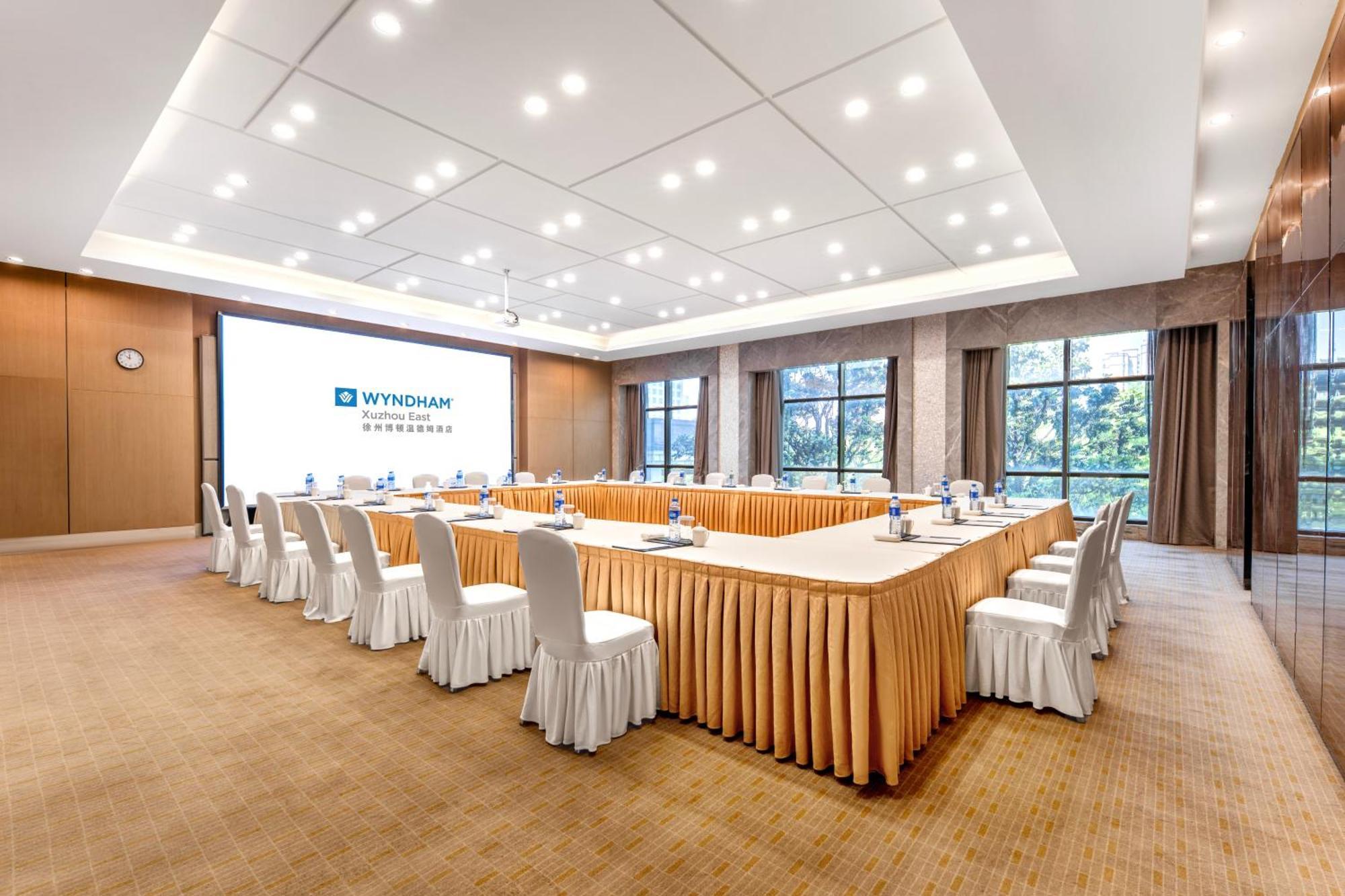 Hotel Wyndam Xuzhou East Exterior foto