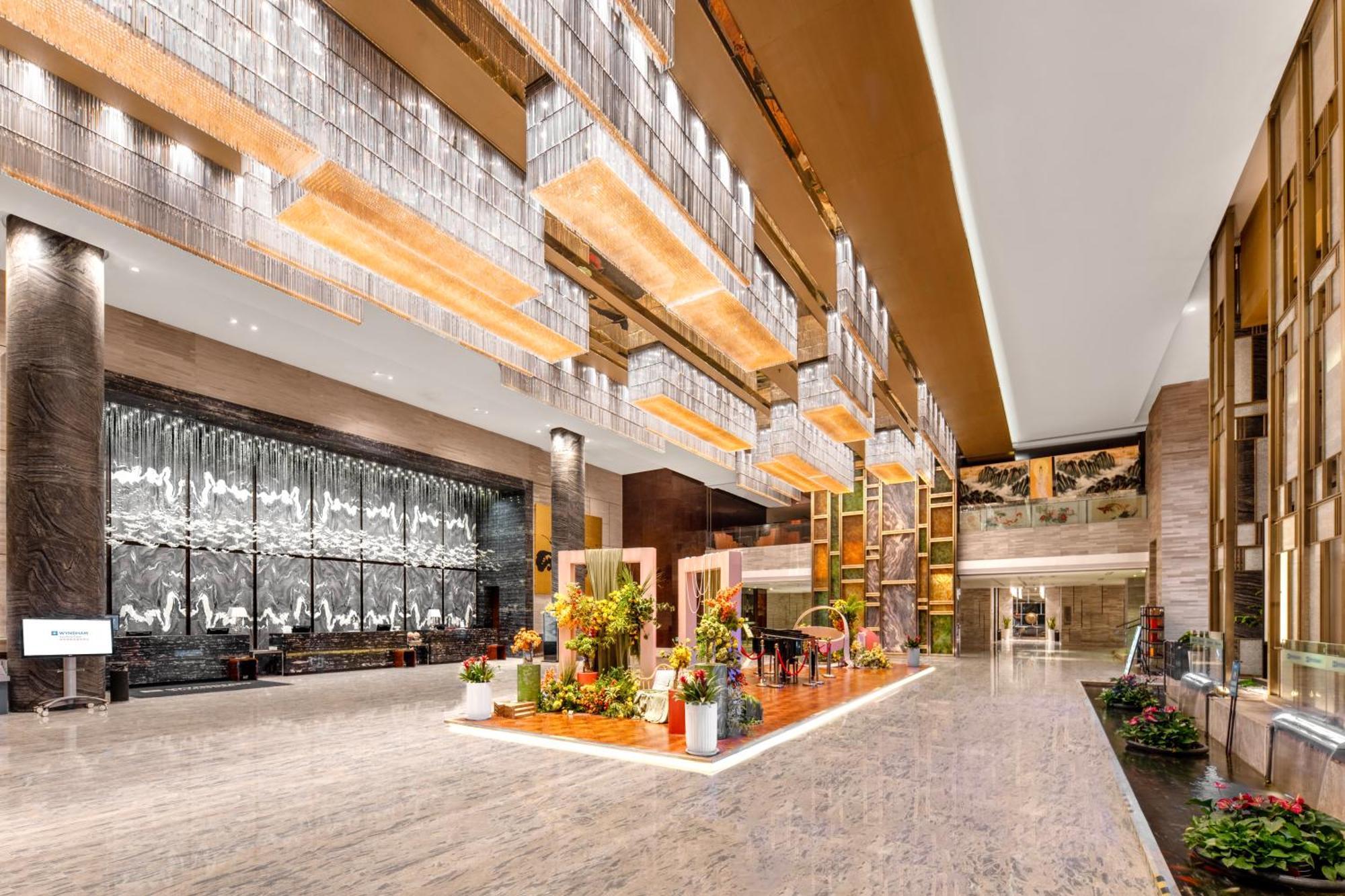 Hotel Wyndam Xuzhou East Exterior foto