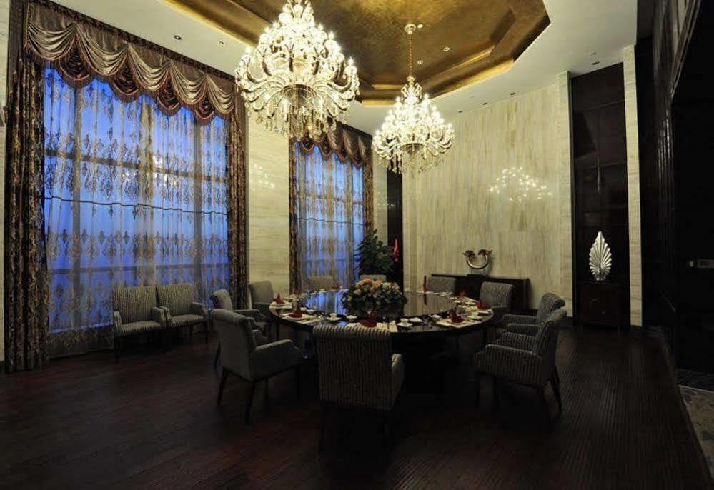Hotel Wyndam Xuzhou East Exterior foto
